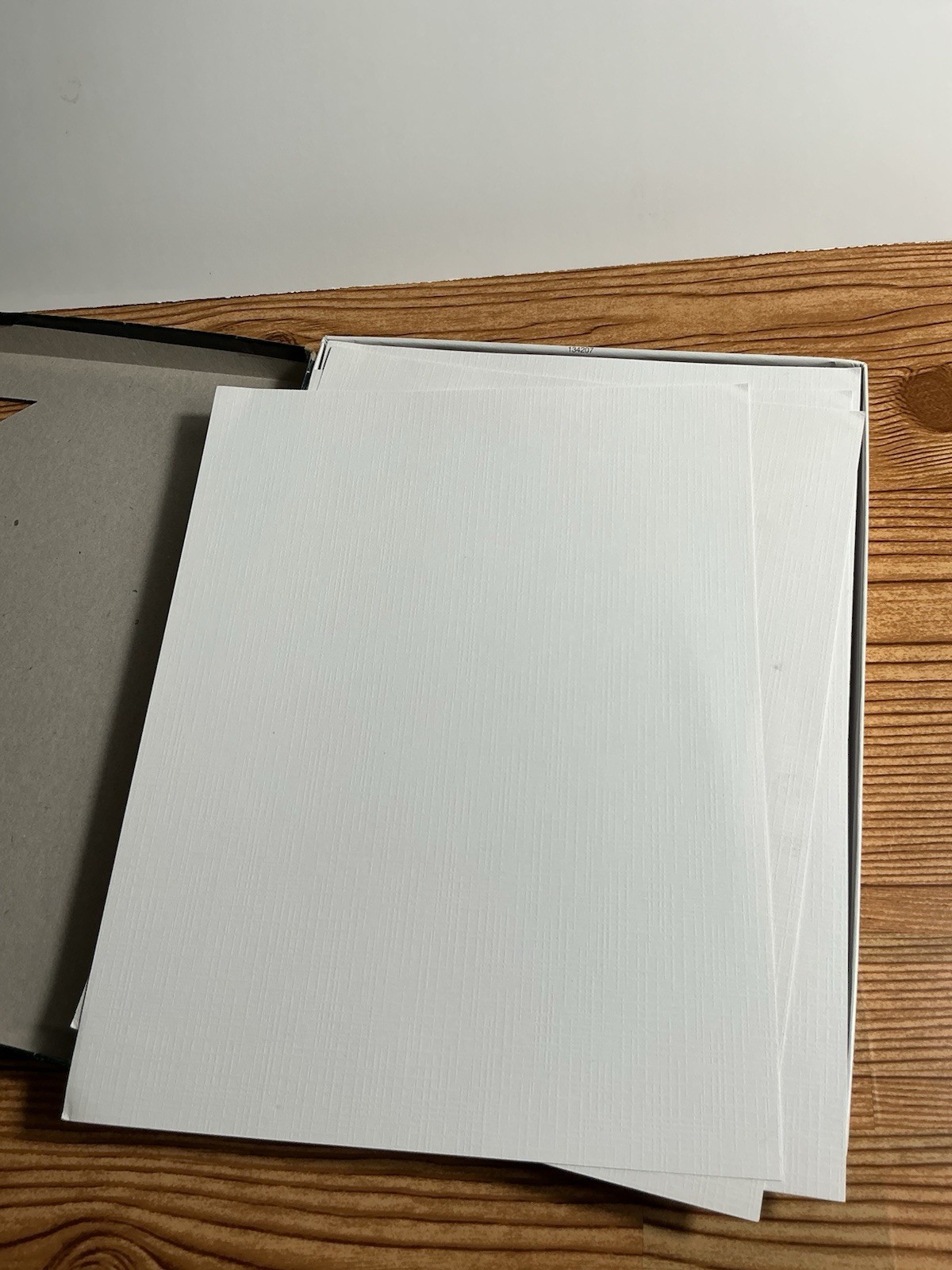 Southworth Linen Business Cover Stock – 50 Sheets – White 25% Cotton Rag 65lb