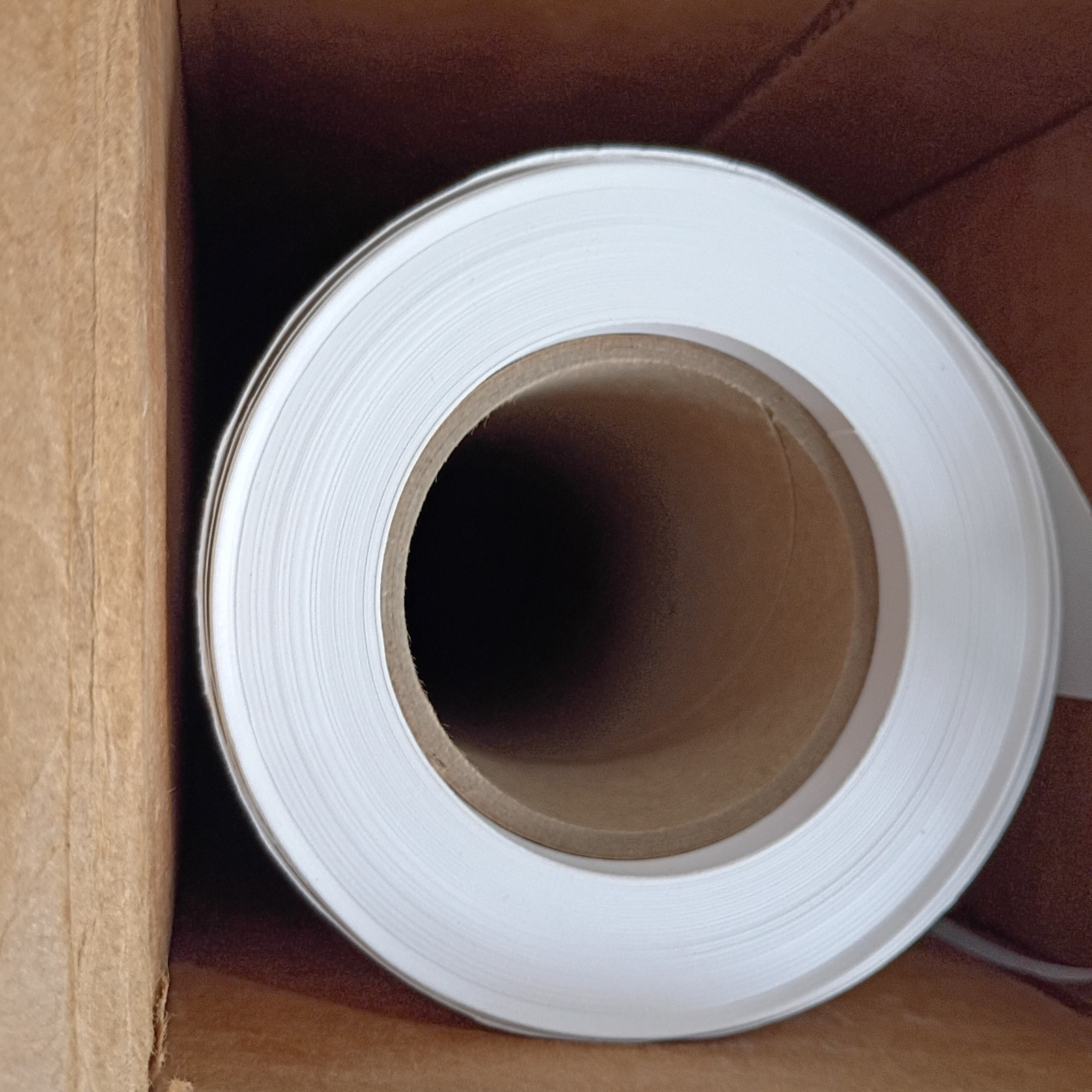 HP Heavyweight Coated Paper Roll 42″ x 80 ft Matte C6569C Wide-Format DesignJet