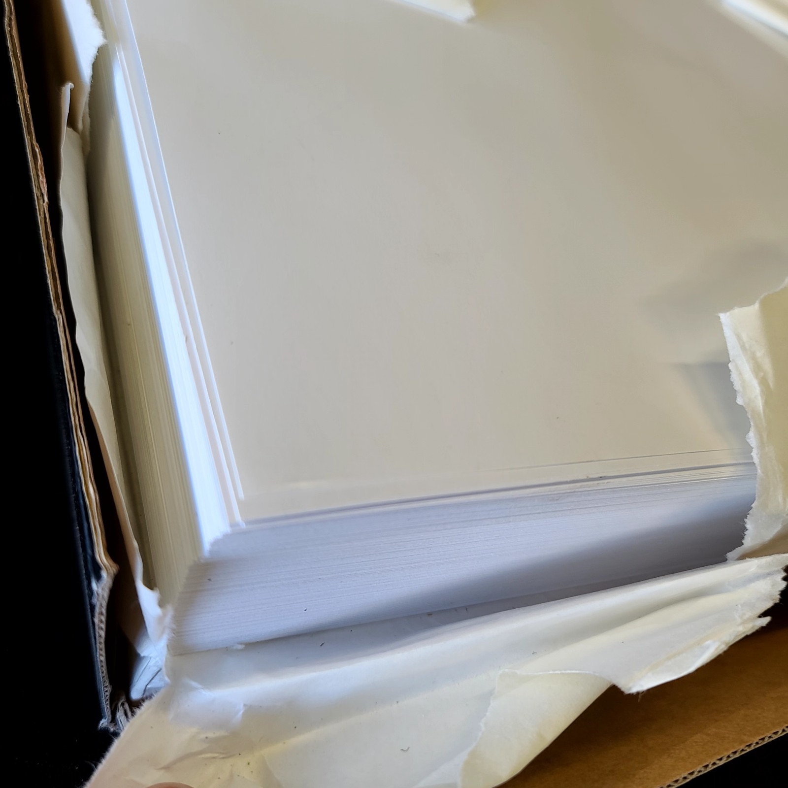 Hansol Paper® Titan Digital White Dull 80 lb. Cover 66M 18×12 in. 480 Sheets