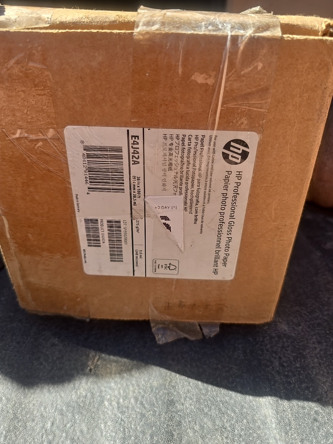 HP Professional Gloss Photo Paper – 36in x 100ft – 1 Roll (E4J42A) *New, No Box*