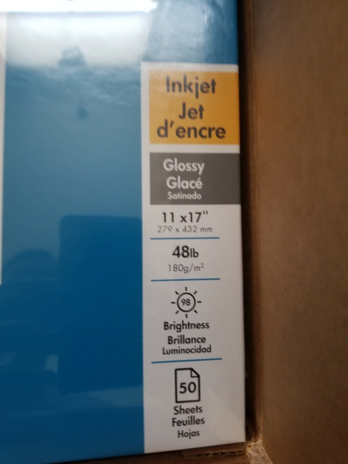 HP Brochure and Flyer Paper, Glossy (250 Sheets, 11 x 17 Inches) 48LB, 98 Bright