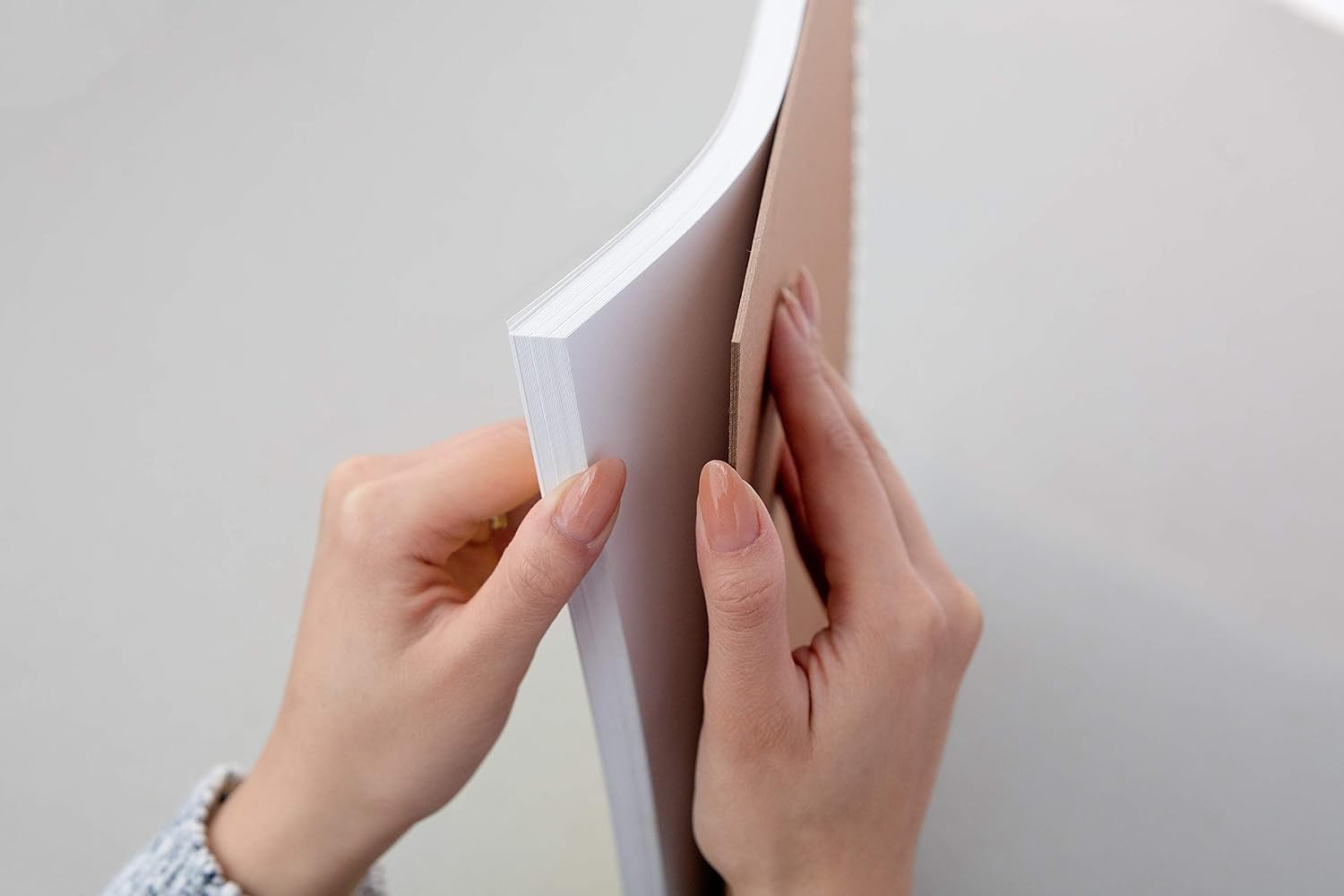 300 Series Tape Bound Bristol Pad, 100 lb. Smooth Surface, 9 X 12 inches, White,