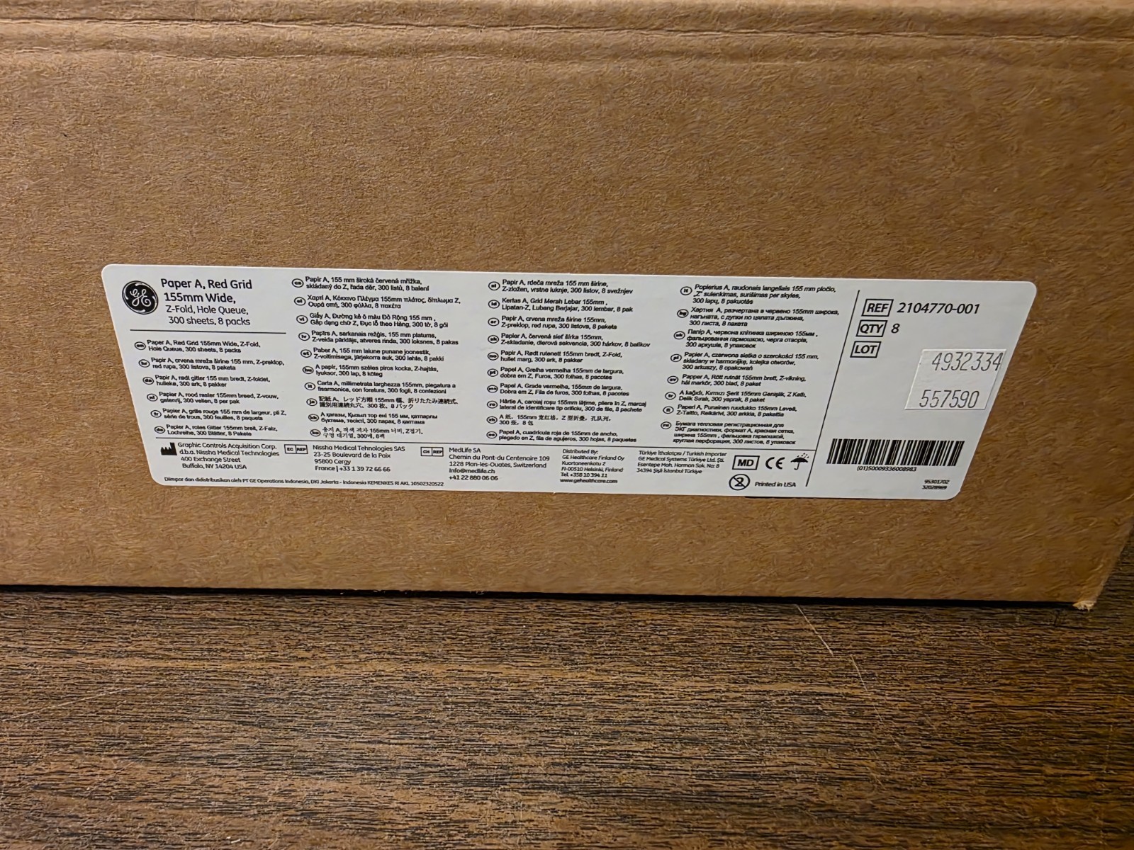GE Paper A Red Grid 155mm Wide Z Fold 300 Sheets Box of 8 Packs REF 2104770-001