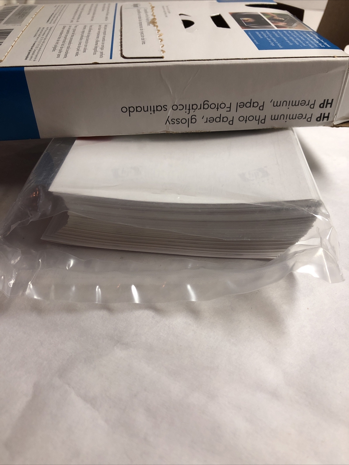 Hewlett Packard Q1990A 4 x 6 inch Glossy Printer Paper – 98 Total Sheets