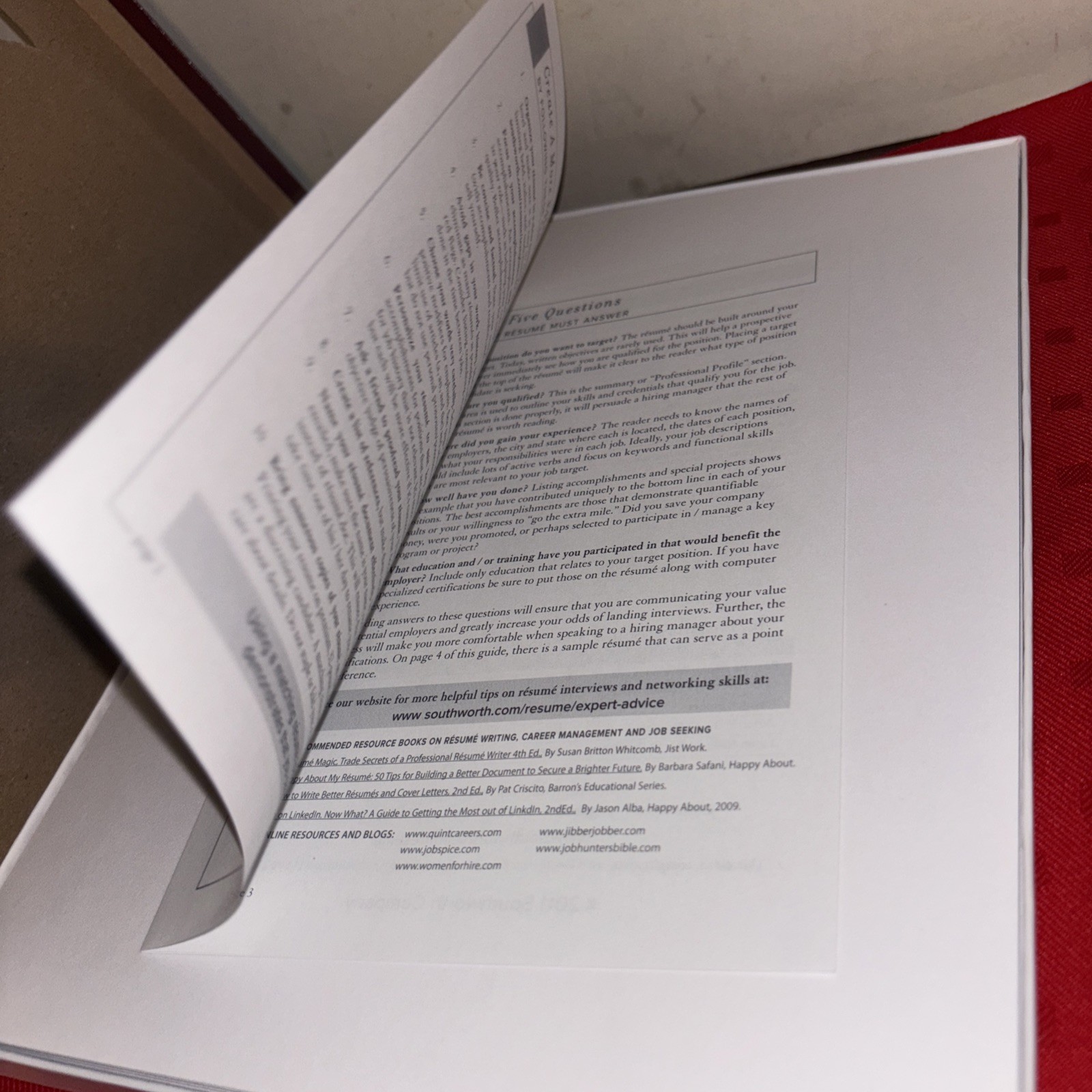 Southworth Résumé Paper White W/résumé Guide 8.5″ X 11″ 24 Lb 86 Sheets