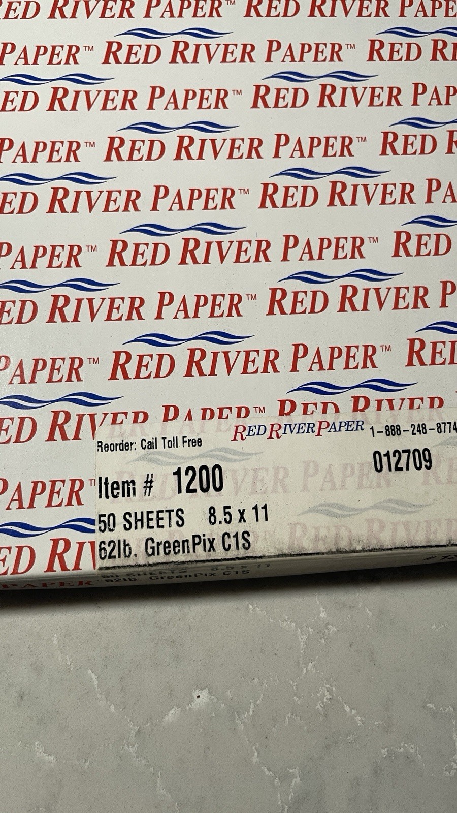 Red River Paper Lot 8.5×11 – River Linen, Aurora Art White, Greenpix
