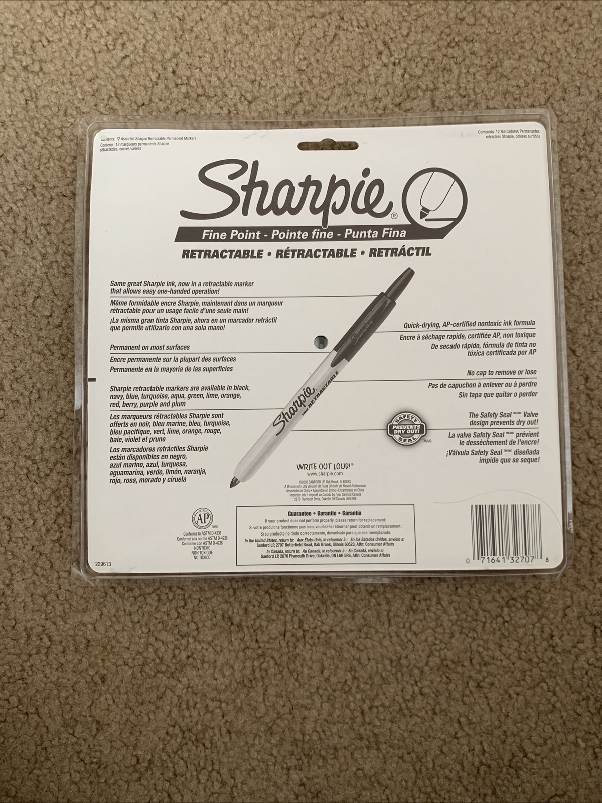 NEW BOX Sharpie Retractable Permanent Markers Fine Point Assorted 12 Pack School
