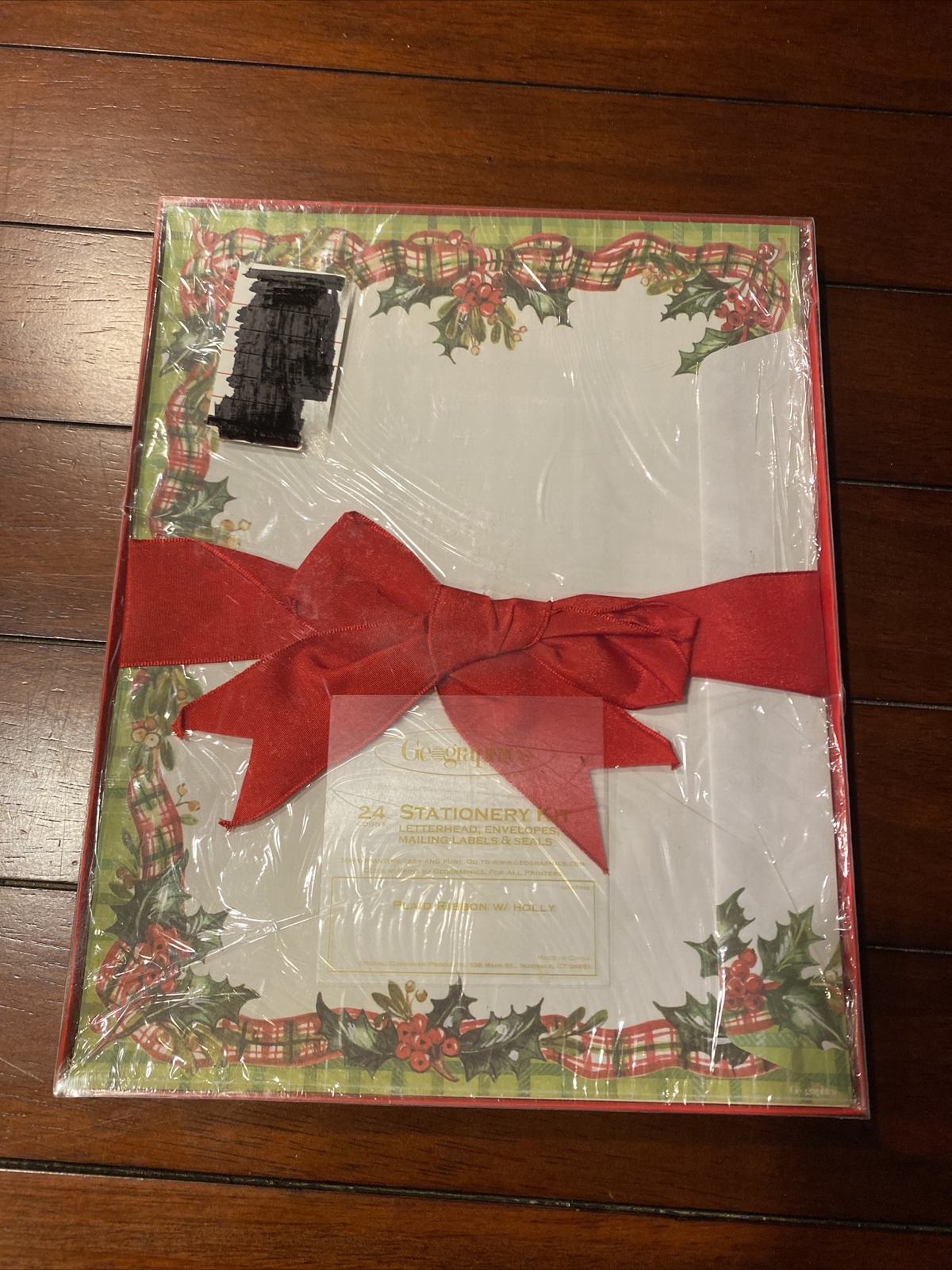 24 Christmas Stationery Computer Paper Holiday Sheets Env Seals NIP Factory Seal