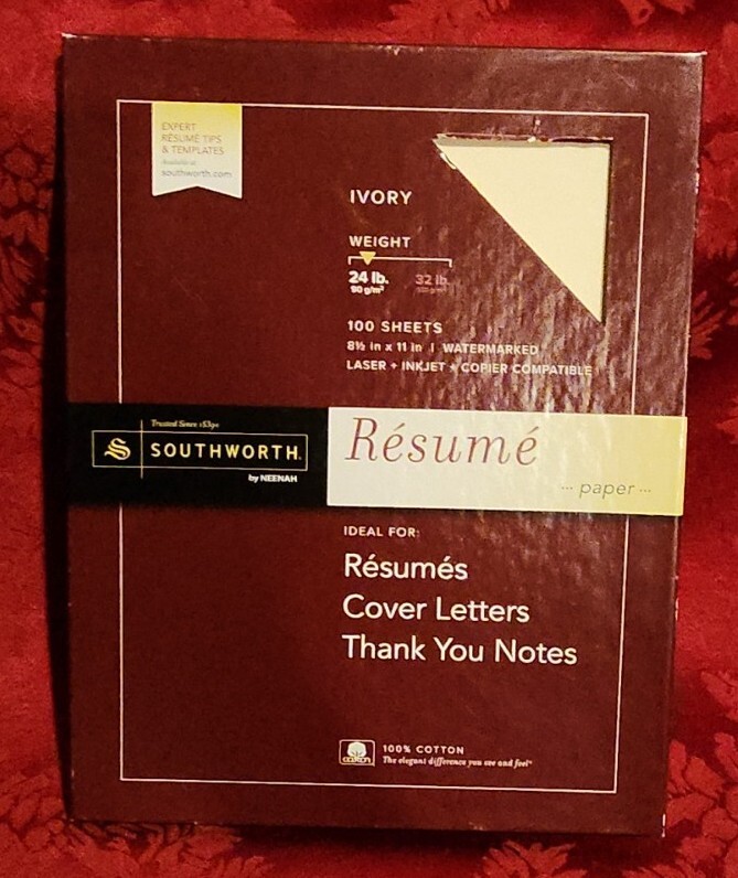 Southworth 100% Cotton Résumé Paper Ivory 24 lb 8.5″ x 11″ 60 Sheets Watermarked
