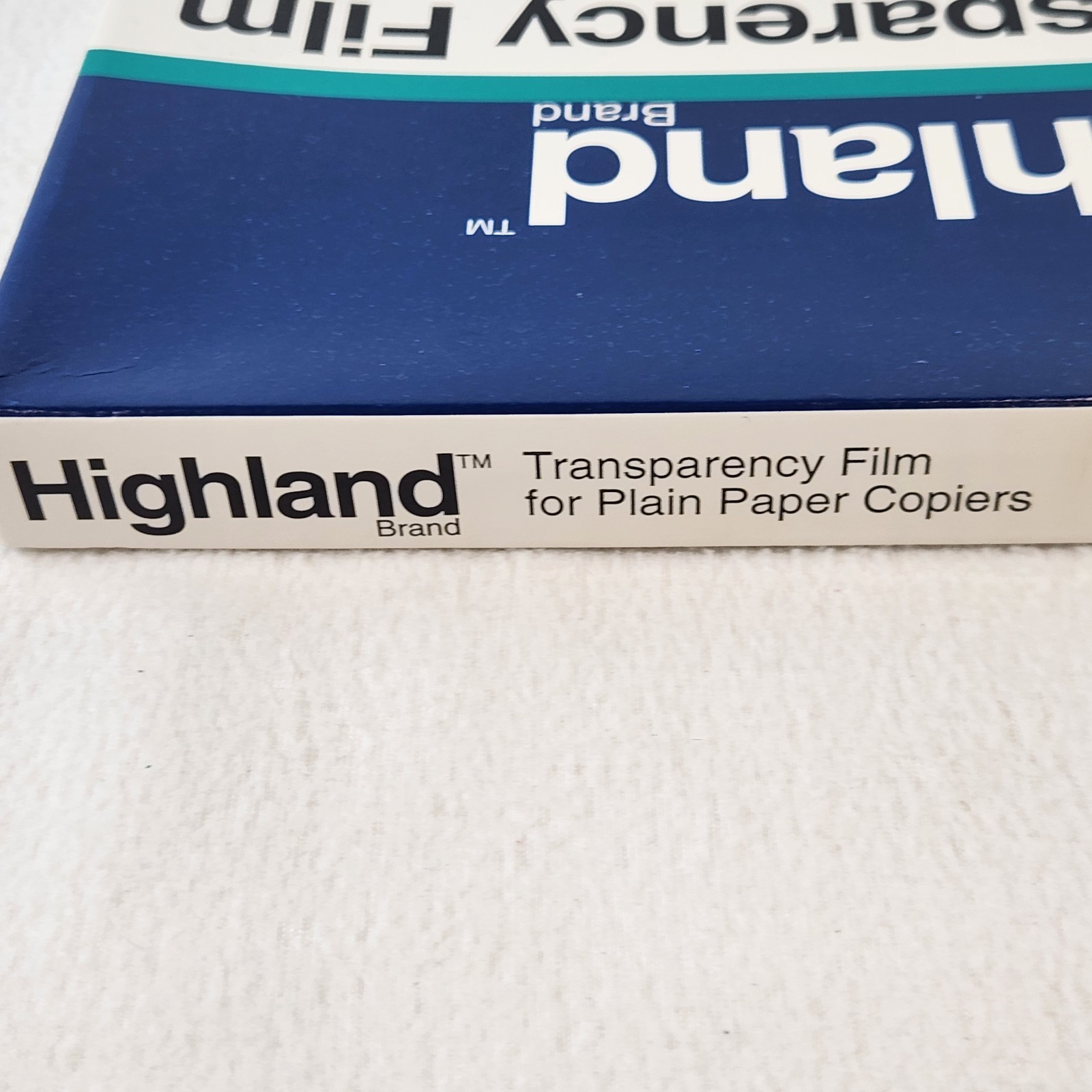 Highland ® 903 Transparency Film For Plain Paper Copiers 8.5×11″ Open Box