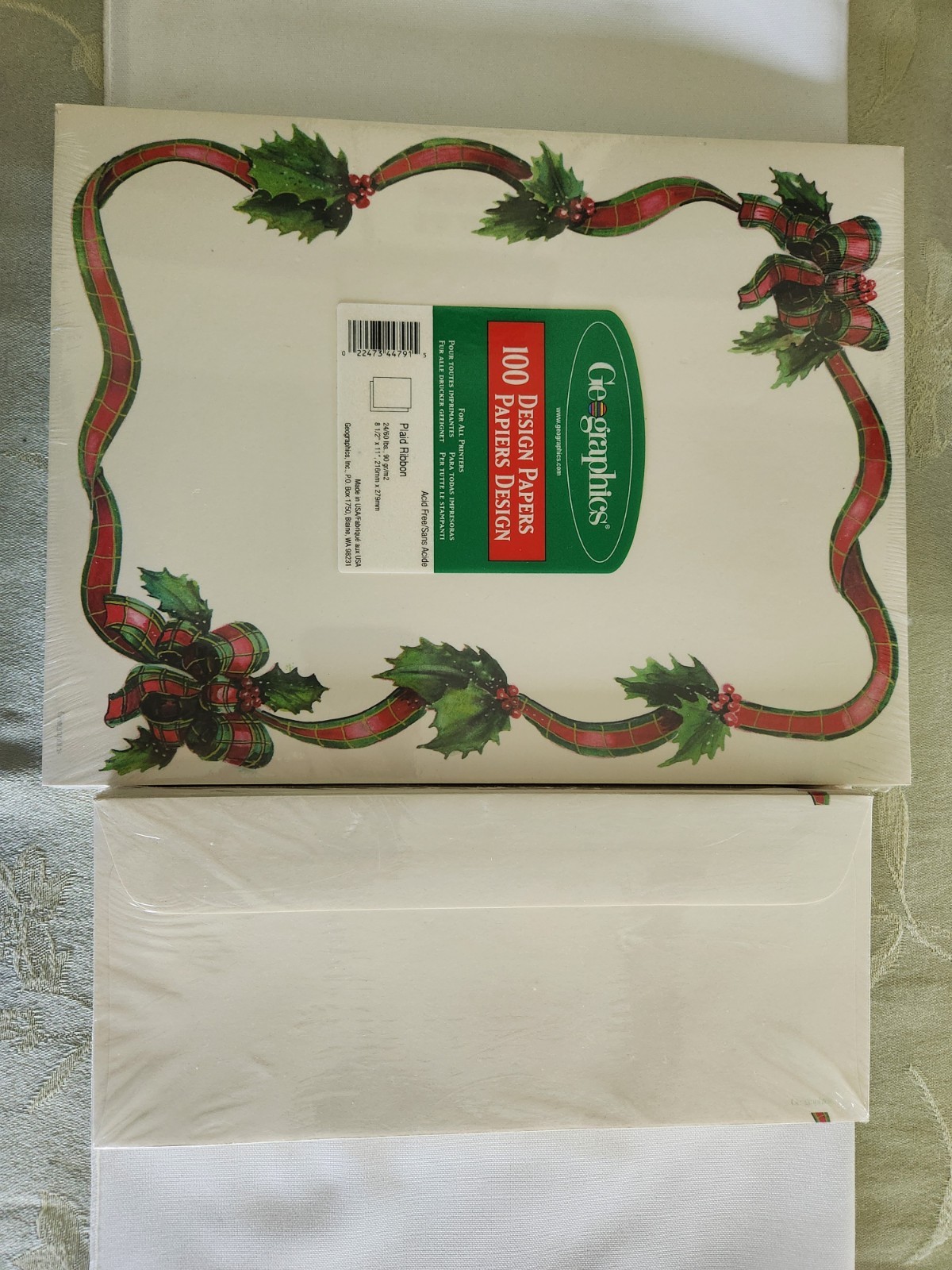 Geographics Design Printer Paper “Plaid Ribbon” w/ Holly 100 Sheets & Envelopes