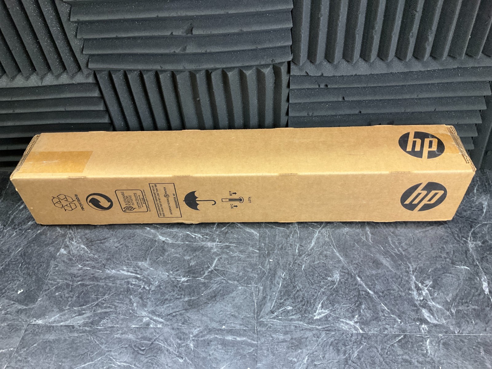 HP DesignJet Heavyweight Coated Paper Roll 24″ x 100 feet C6029C