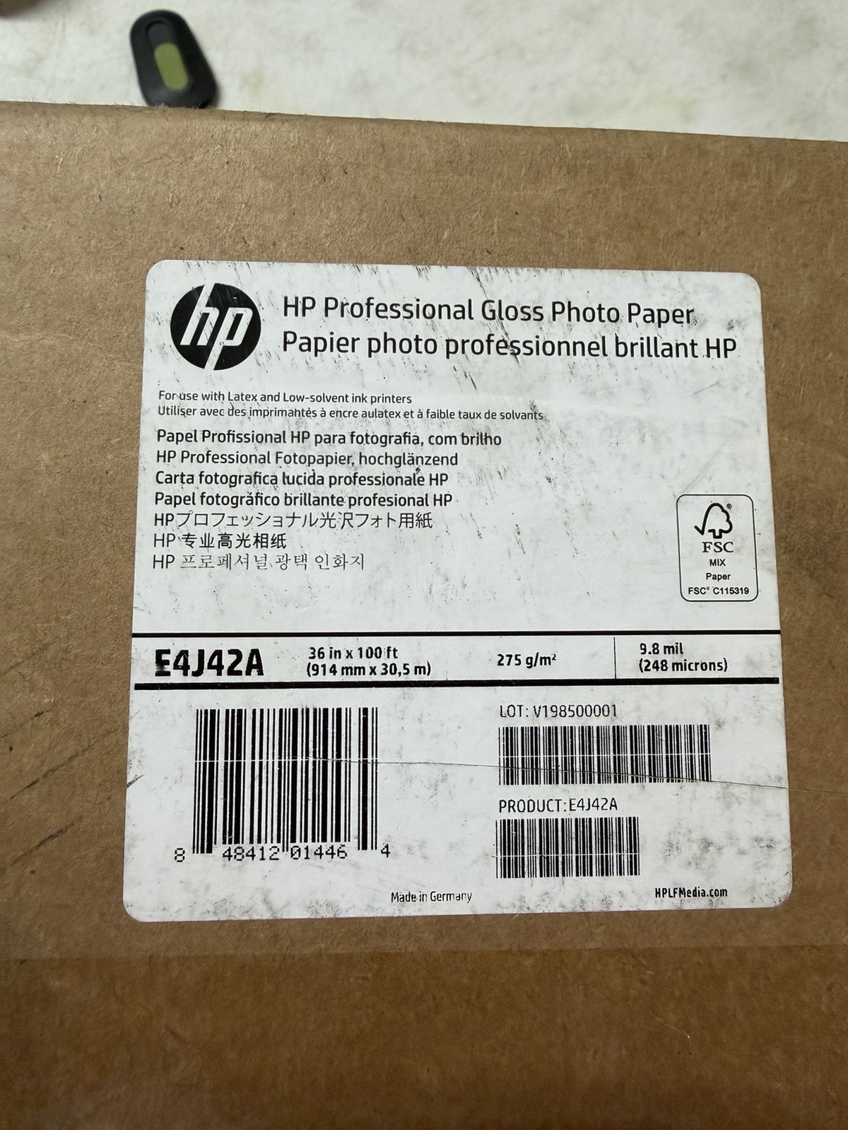 HP Professional Gloss Photo Paper – 36in x 100ft – 1 Roll (E4J42A) *Brand New*