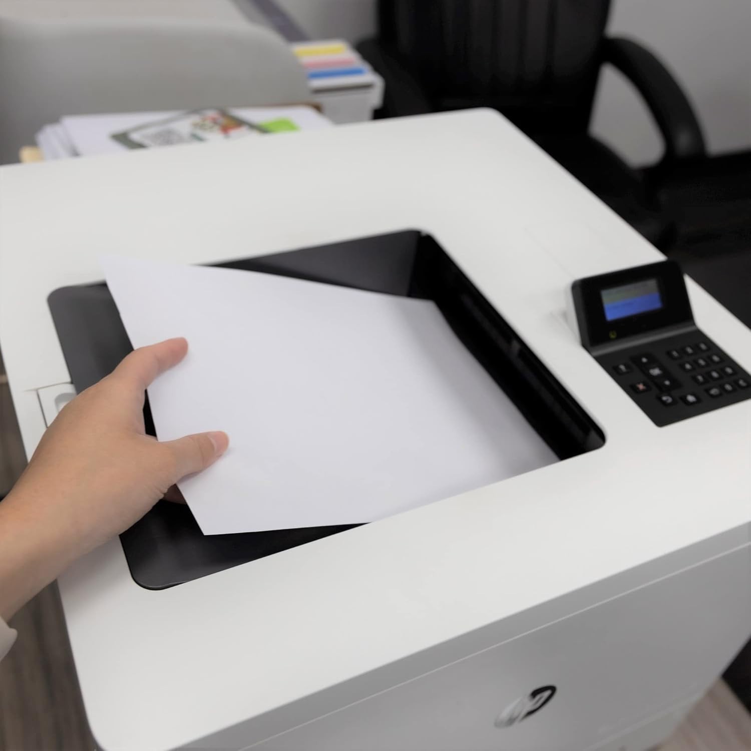 Crisp and Clean 8.5″ x 11″ White Printer Paper – 50 Sheets for Versatile Use