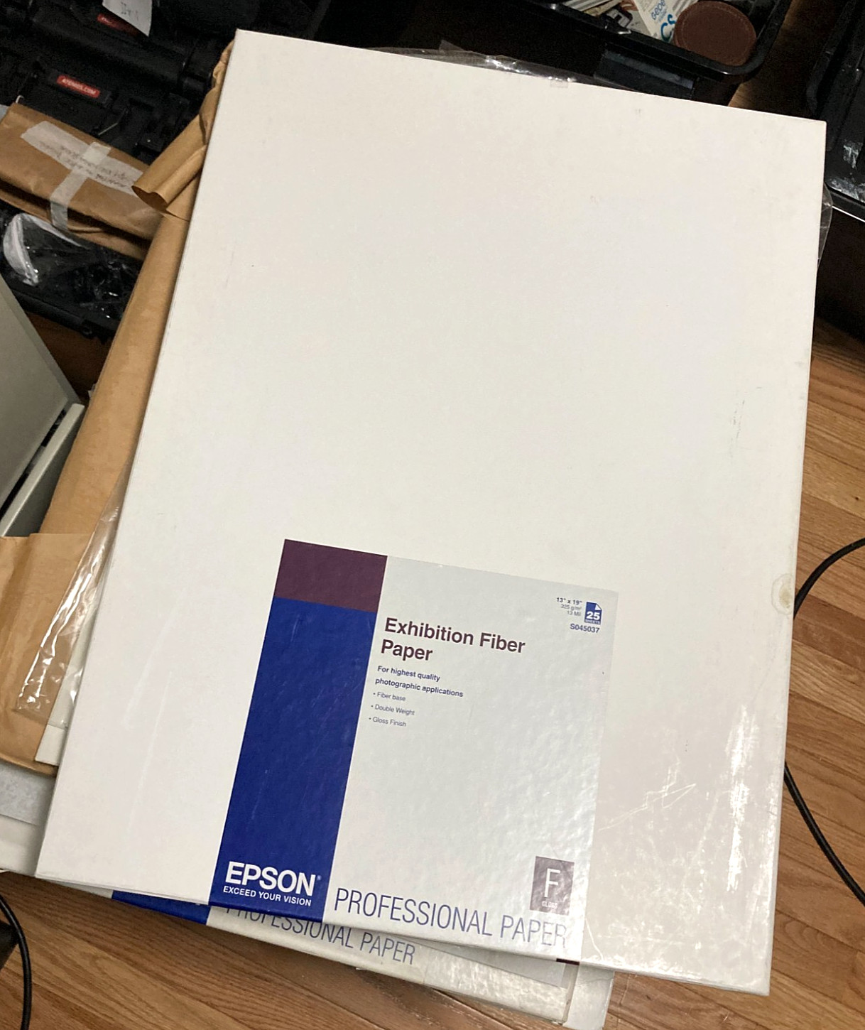 Epson Exhibition Fiber Paper, Gloss, S045037, 24 Sheets, 13″x 19″-Open Box