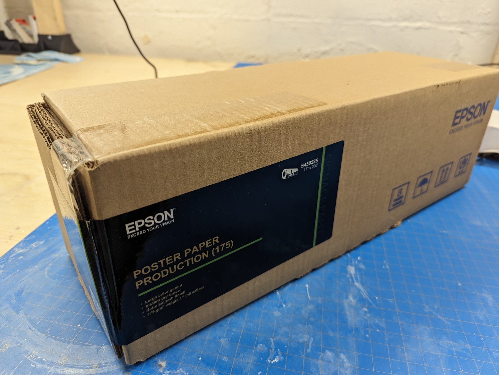 EPSON Poster Paper Production (175) S450225 17″ x 200′ Epson Paper Roll 17 Inch