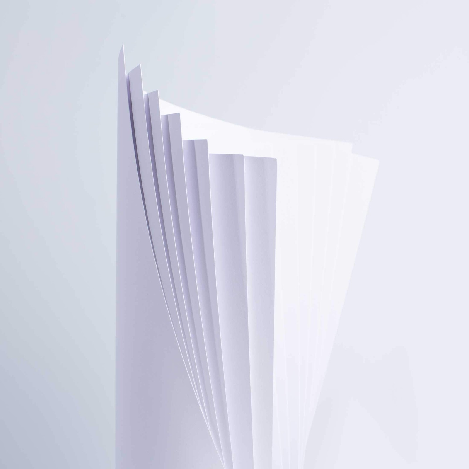House of & Paper A2 160gsm Card – White Pack of 50 Sheets