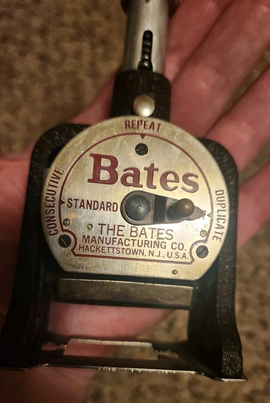 VTG Bates Multiple Movement Numbering Machine, Six Wheels, Re-Inkable, Size E