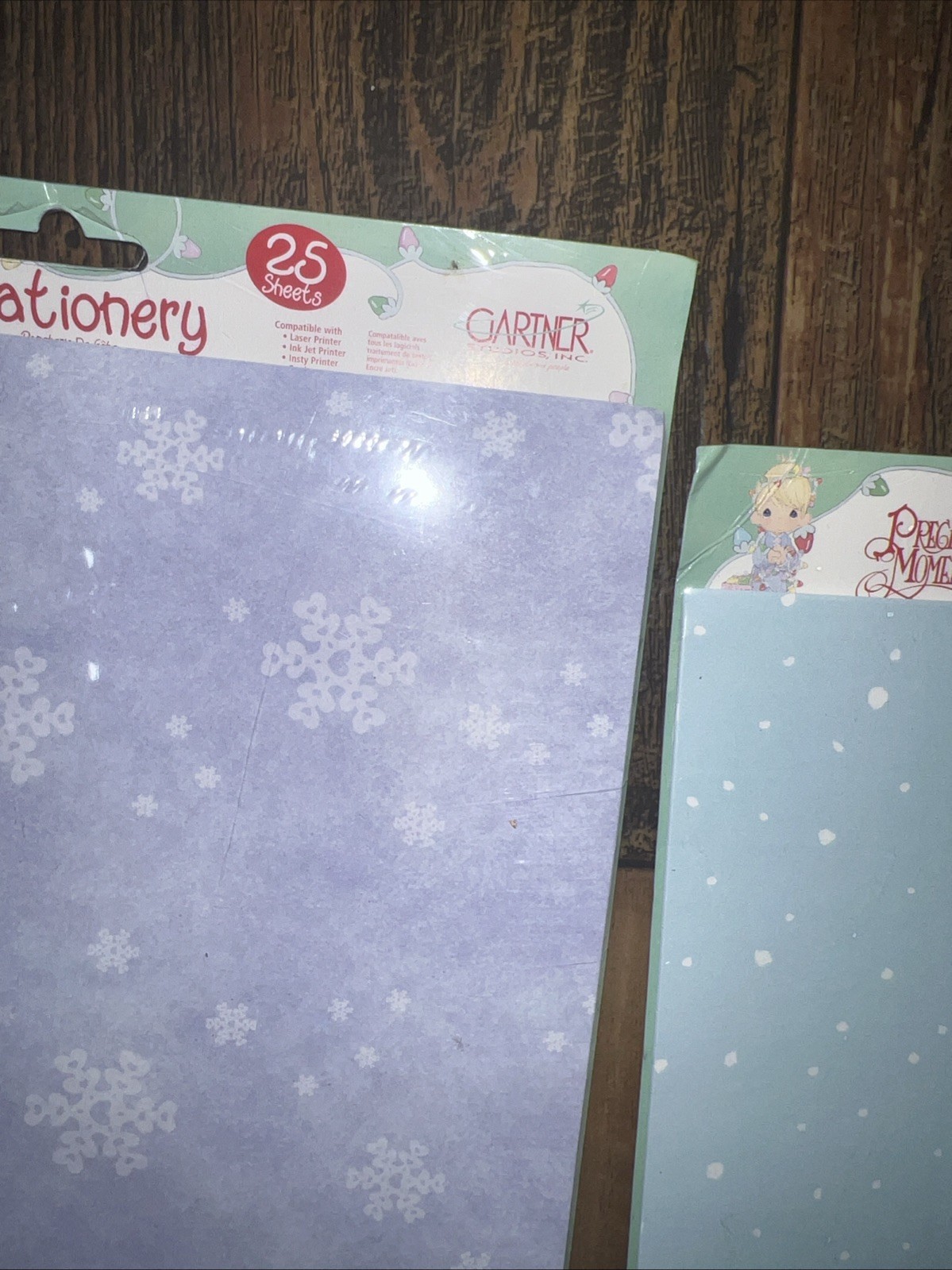 New Holiday Precious Momnts 25 sheets 8 1/2″ x 11″ Christmas Letters Family Snow