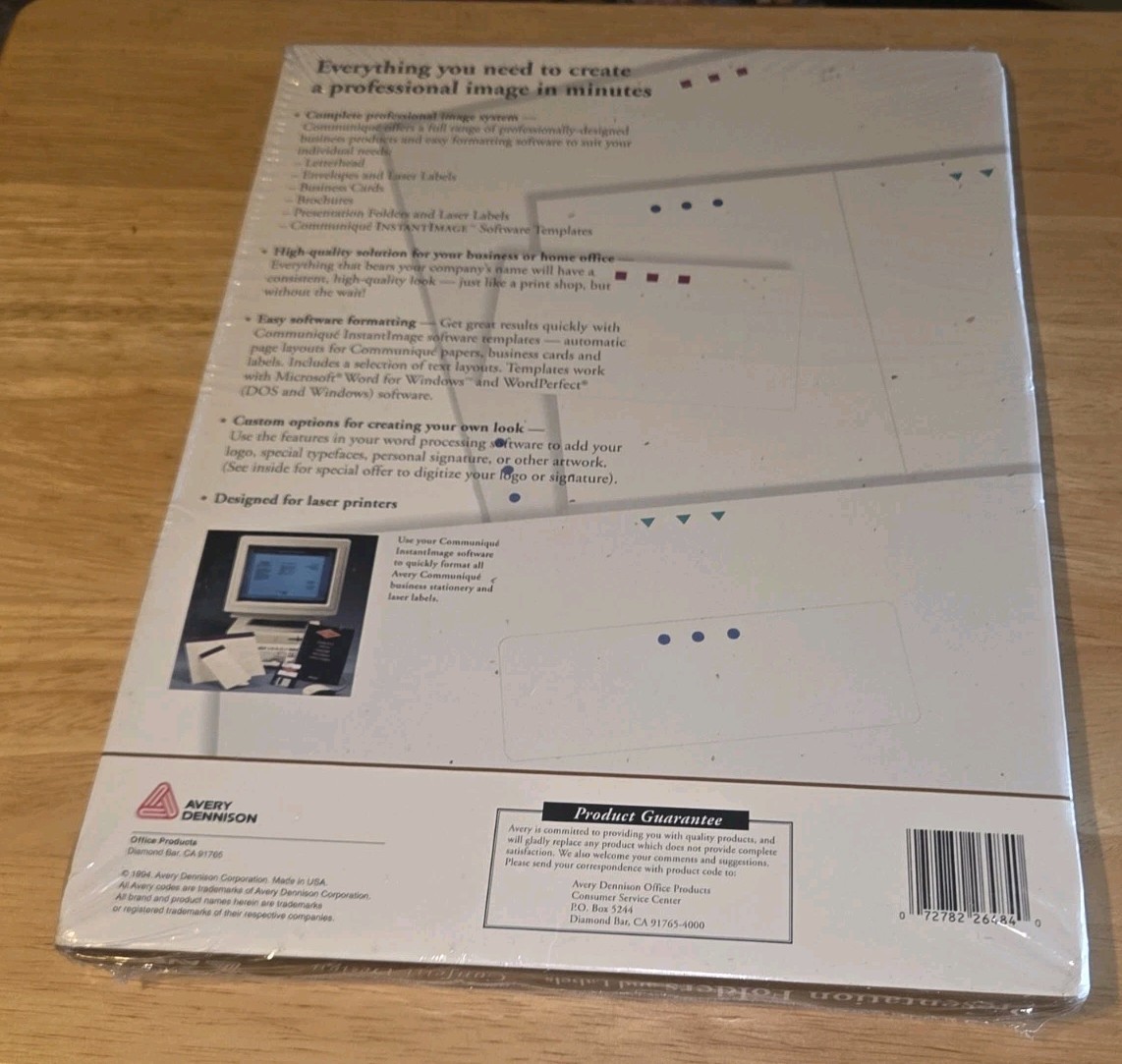 Avery 26484 ONE Package of 5 Presentation Folders and 12 Labels NEW Confetti