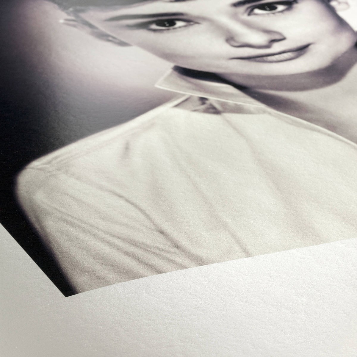 Hahnemuhle Pearl Rag Luster Cotton Photo Paper (17×22″), 25 Sheets #10641453