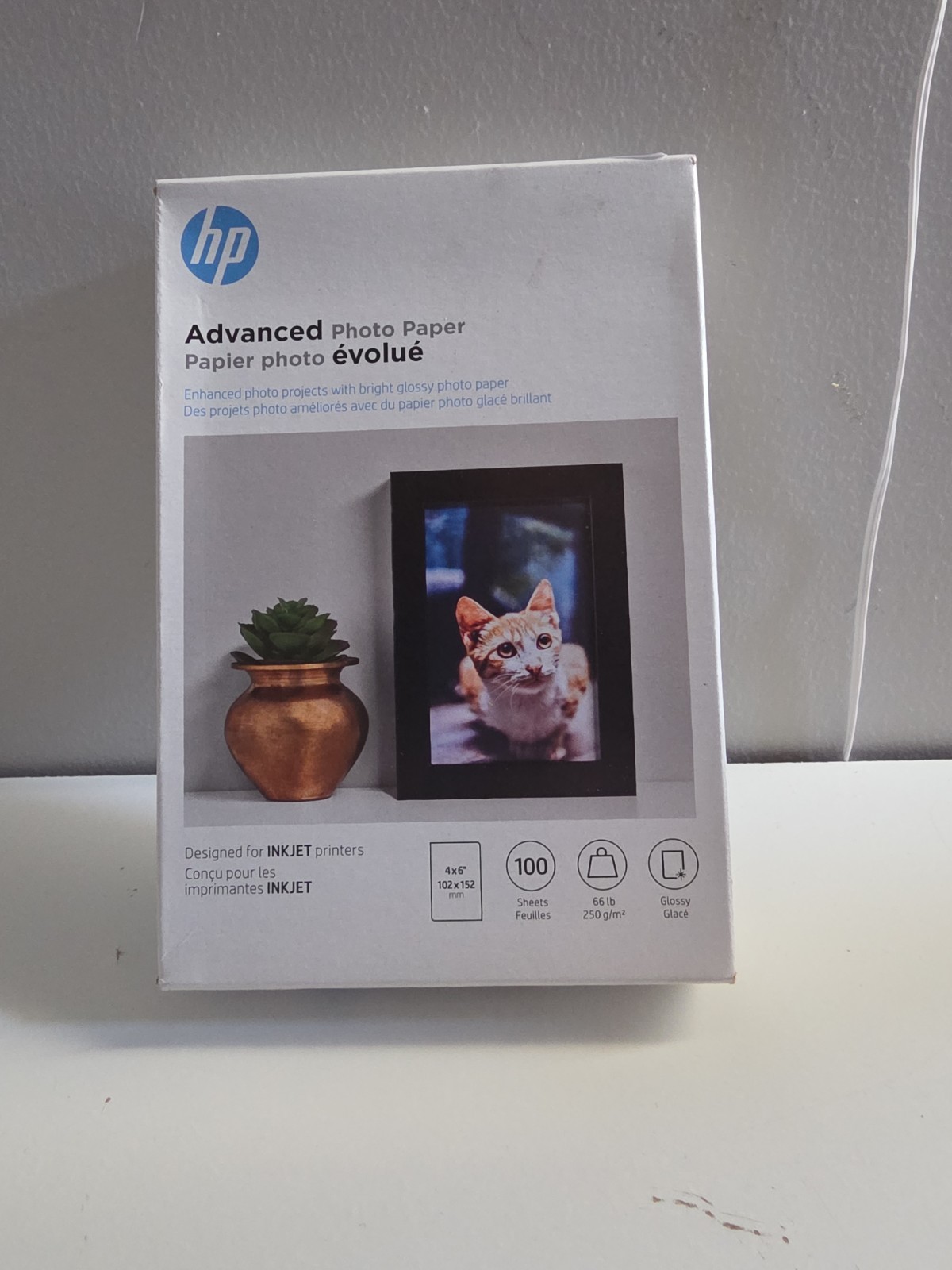 Hewlett Packard Q6638A 4 x 6 inch Glossy Printer Paper – 100 Sheets